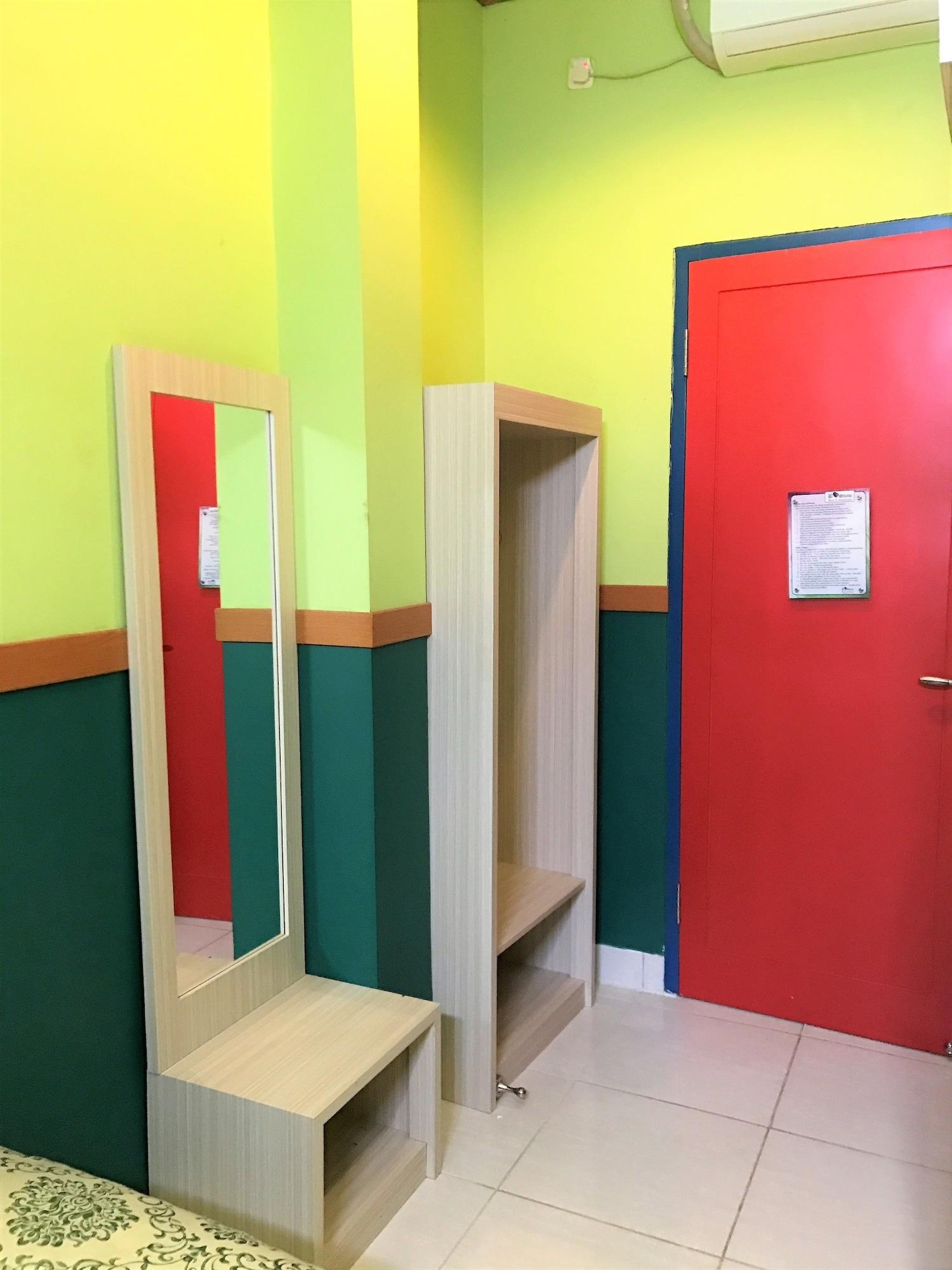 B Shaw Hotel Cakarta Dış mekan fotoğraf