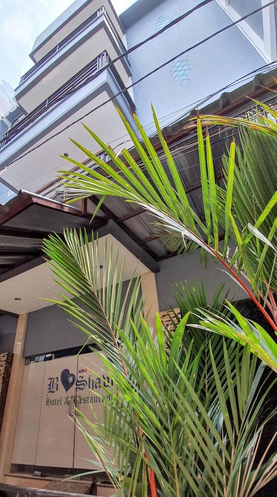 B Shaw Hotel Cakarta Dış mekan fotoğraf