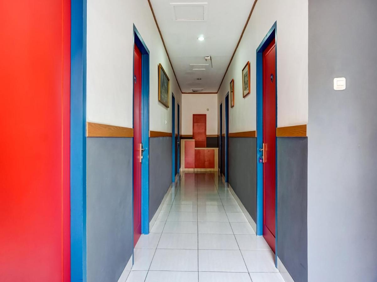 B Shaw Hotel Cakarta Dış mekan fotoğraf